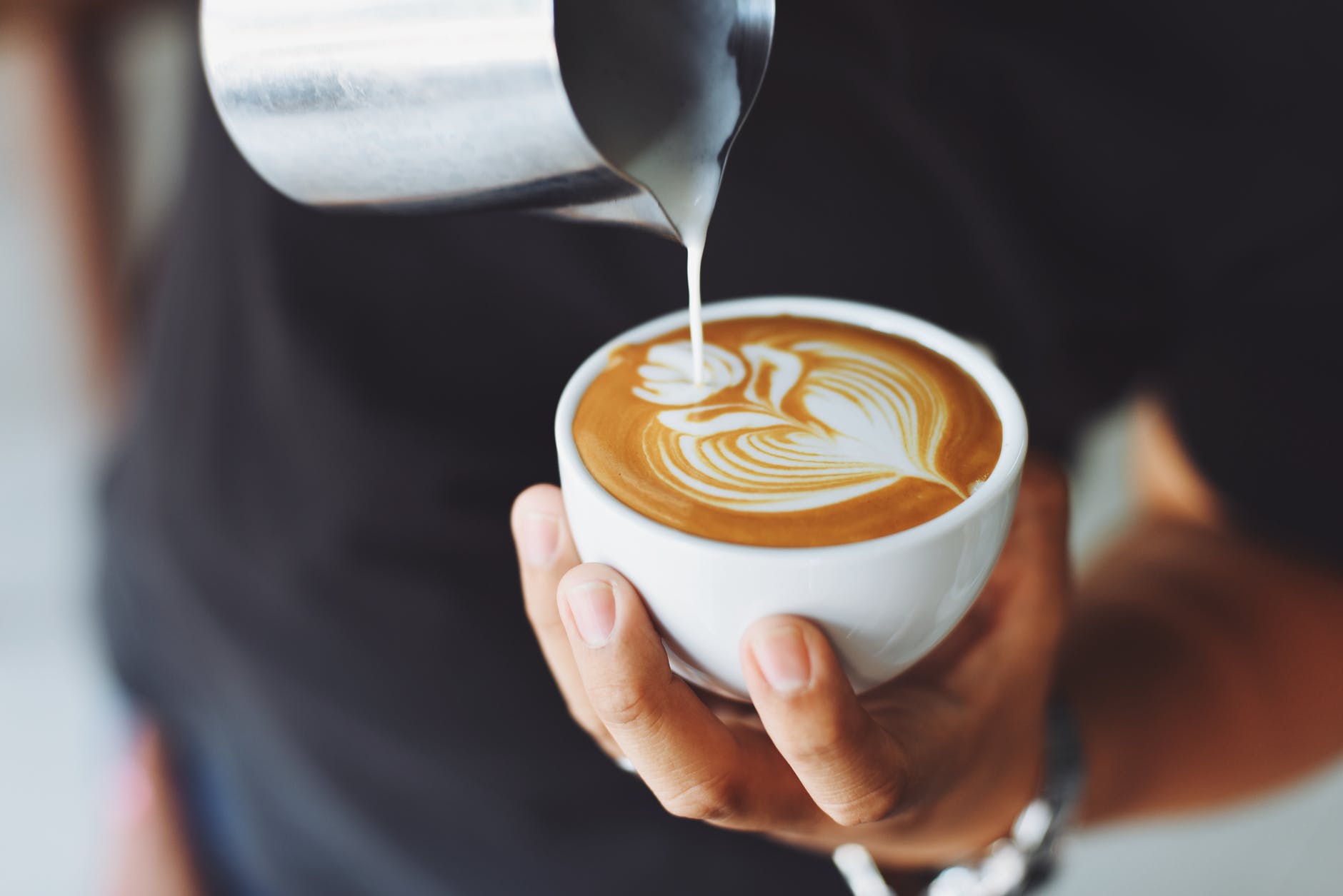 Spadla Anička do kafíčka radí lidem, kam zajít na dobrou kávu