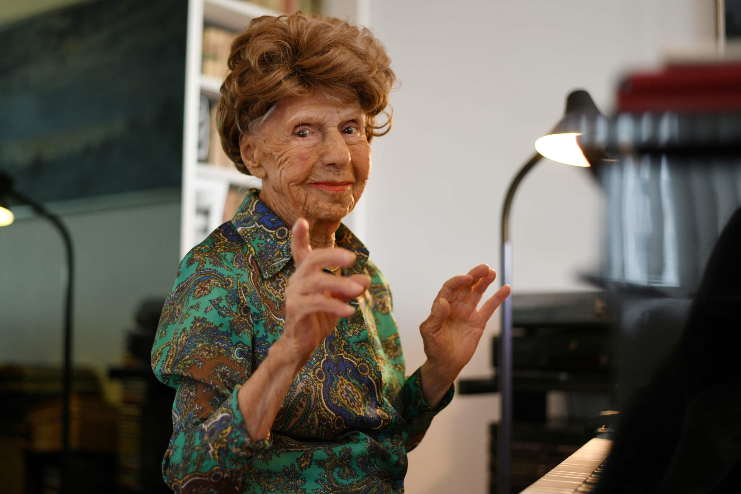 Dáma z Paříže ve svých 106 letech brzy vydá své šesté klavírní album