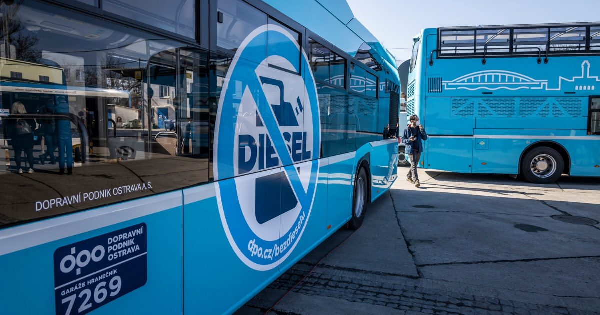 Za čistší dopravu. Ostravská MHD vyřadila dieselové autobusy