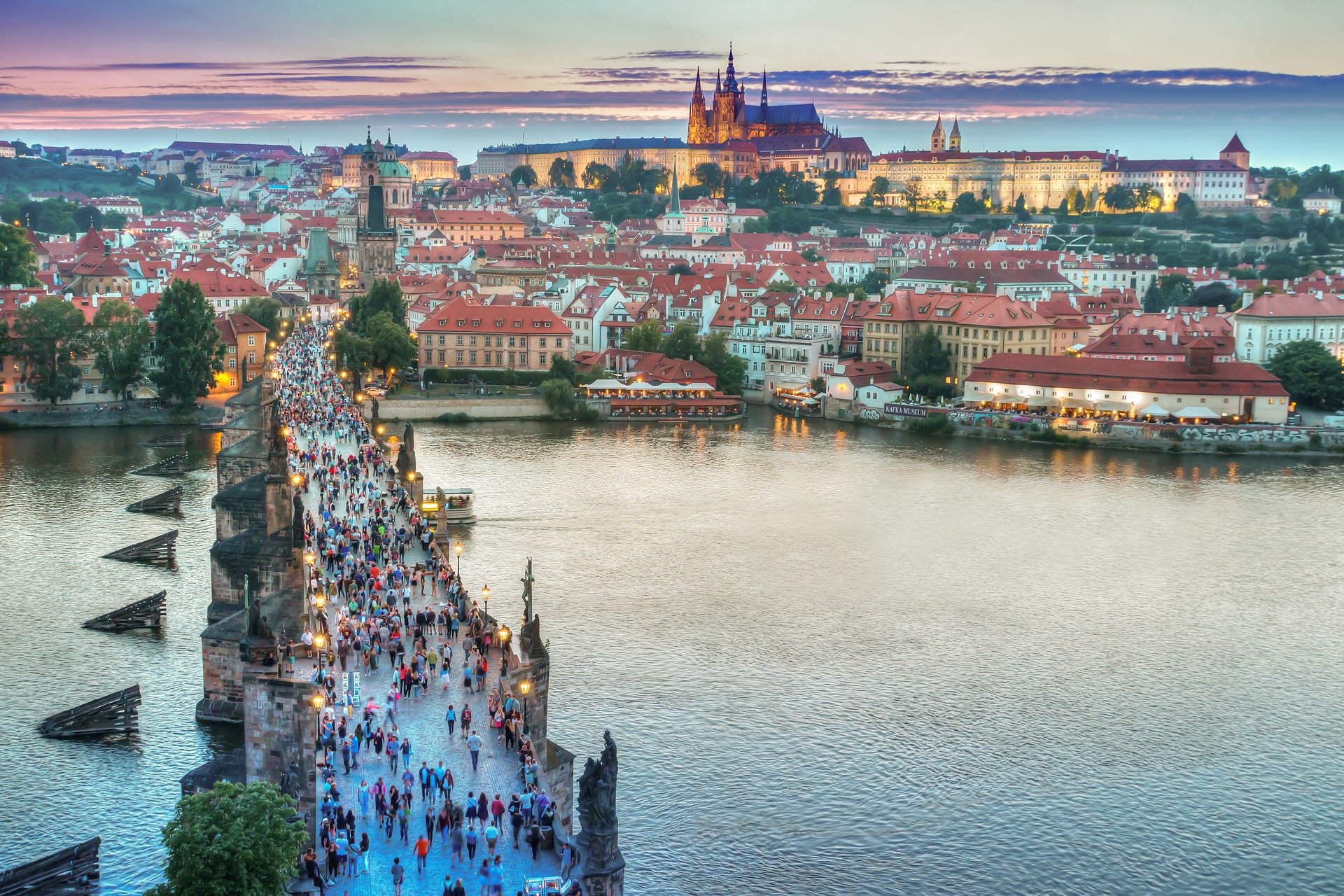 Praha se stala nejkrásnějším městem na světě. Obyvatelé ocenili architekturu i relaxační prostředí