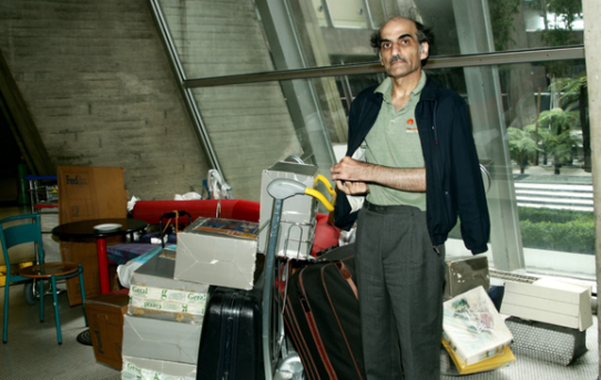 Mehran Karimi Nasseri: Muž, který žil část života na letišti