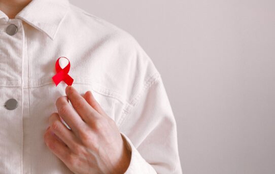 Düsseldorfský pacient jako třetí člověk na světě porazil současně HIV i rakovinu