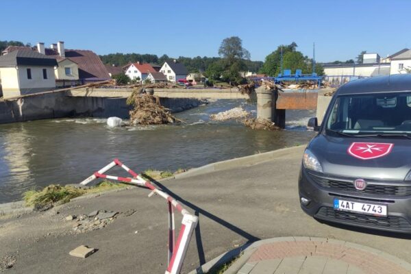 Maltézská pomoc shání dobrovolníky na pomoc po povodních